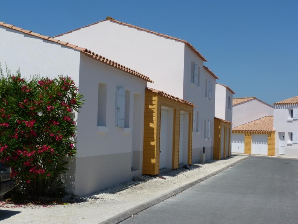 Residence Odalys Le Village Des Amareyeurs Le Château-dʼOléron Exterior foto