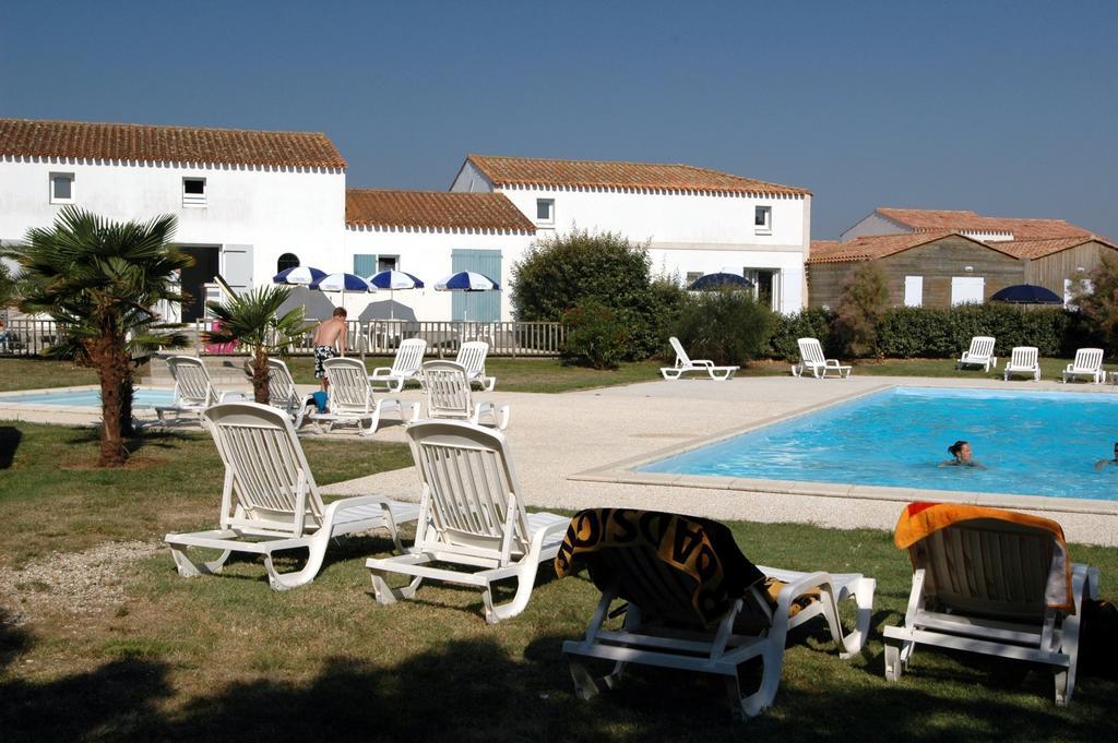 Residence Odalys Le Village Des Amareyeurs Le Château-dʼOléron Exterior foto