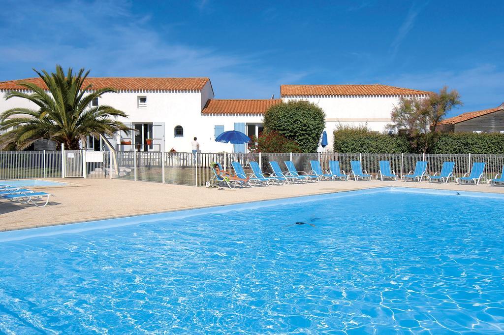Residence Odalys Le Village Des Amareyeurs Le Château-dʼOléron Exterior foto