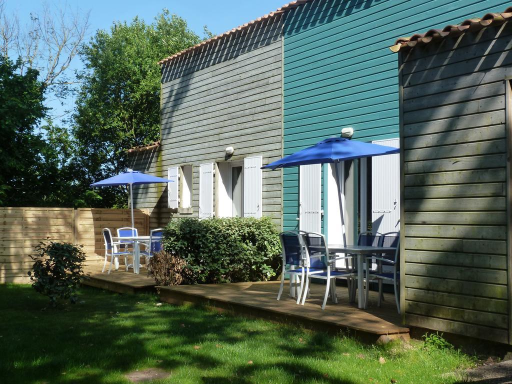 Residence Odalys Le Village Des Amareyeurs Le Château-dʼOléron Exterior foto