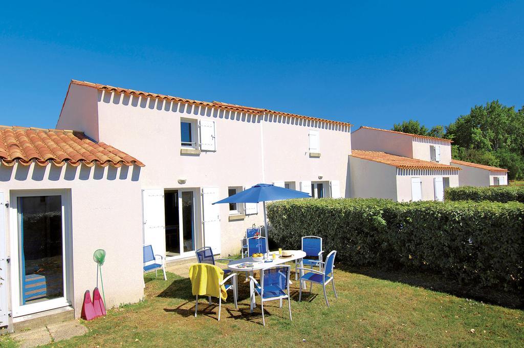 Residence Odalys Le Village Des Amareyeurs Le Château-dʼOléron Exterior foto