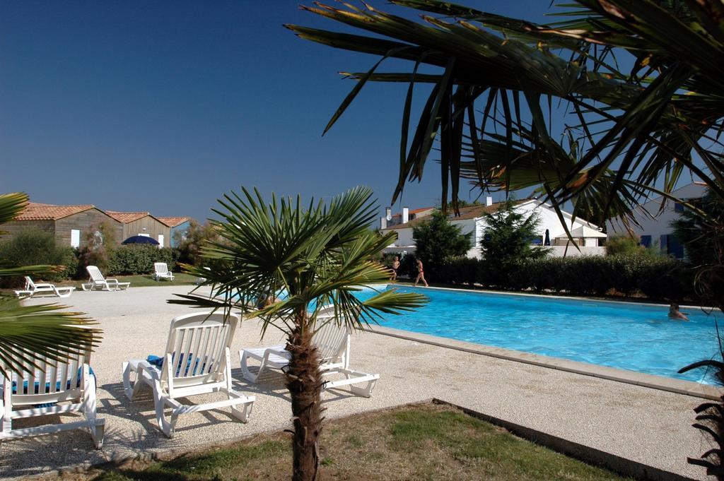 Residence Odalys Le Village Des Amareyeurs Le Château-dʼOléron Exterior foto