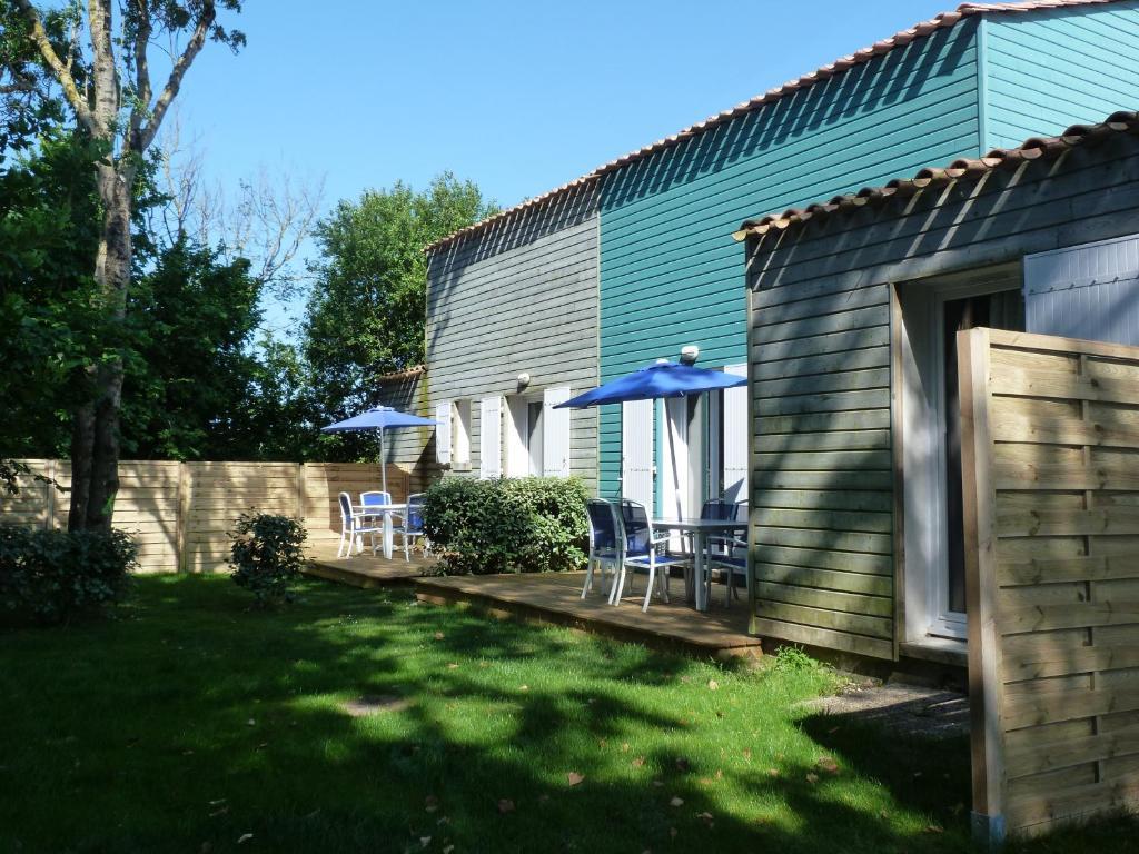 Residence Odalys Le Village Des Amareyeurs Le Château-dʼOléron Exterior foto